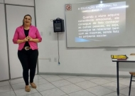 Apresentações de TCC- Tutoria Simone Silva