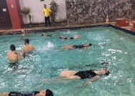 EDUCAÇÃO FÍSICA NA PISCINA