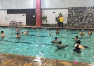 EDUCAÇÃO FÍSICA NA PISCINA