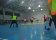 CURSO DE ED. FÍSICA EM SUA AULA PRÁTICA DE BASQUETE 