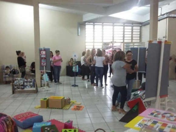 Exposição Escola Lampadinha